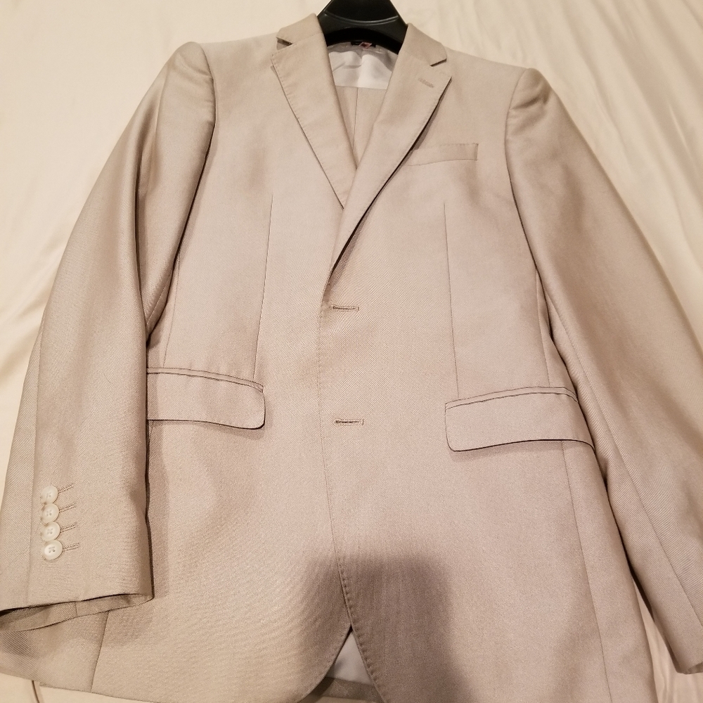 Vanilla/Creme colored JF Ferrar 2 piece